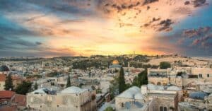 לגלות את לב ירושלים חקר ההיסטוריה, התרבות והרוחניות שלה